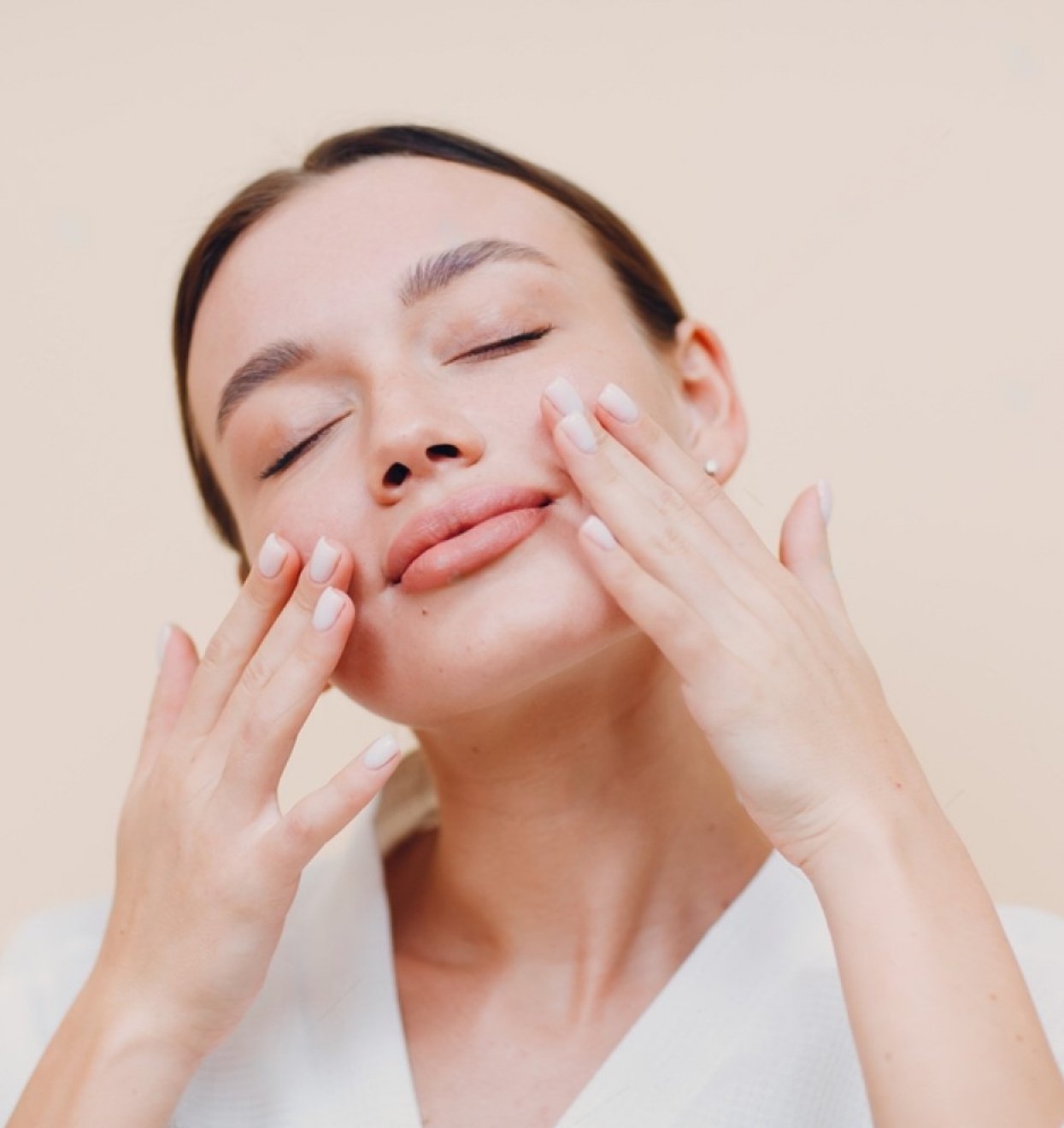 A Complete Guide on Salicylic Acid Skin Benefits โ CosIQ